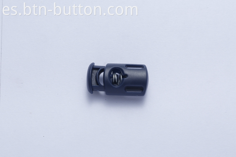 Single hole clothing plastic buckle